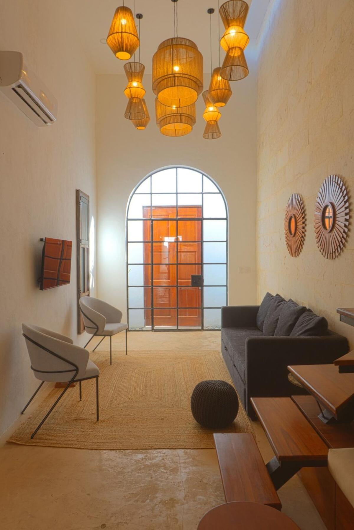 Casa De Puertas